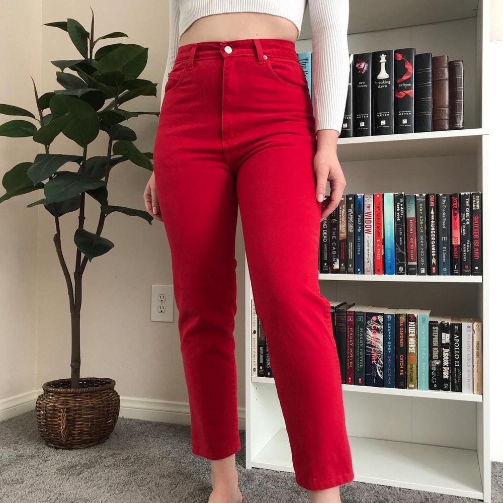 Red hot jeanjer high waisted jeans